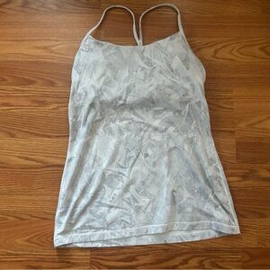 Lululemon power pose tank size 10
